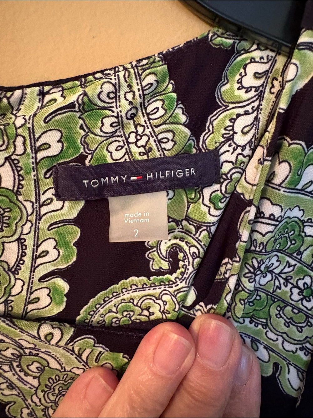 Tommy Hilfiger Navy and Green Paisley Tie-Waist Midi Dress - Picture 3 of 12